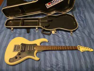 1986 ARIA PRO II KNIGHT WARRIOR ELECTRIC GUITAR W / KAHLER MATSUMOKU JAPAN  W / Case