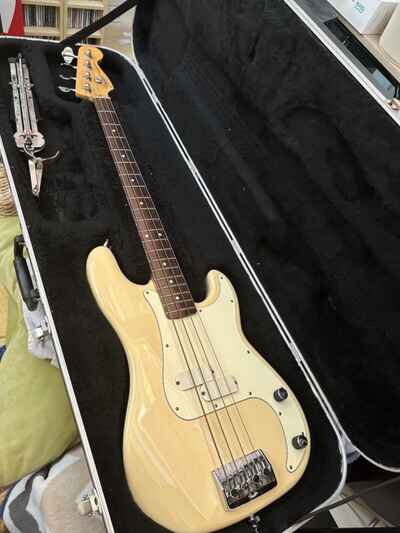 Fender Precision Elite 1983 USA in a Very Good Condition