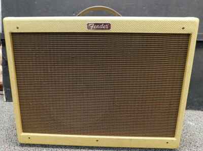 Fender Blues Deluxe Reissue 23 " W x 18" x10" B-394649 TYPE : PR246