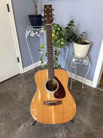 Yamaha FG160 Acoustic Guitar, Vintage