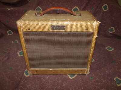 Vintage 1960 Fender Tweed Champ tube amplifier VG