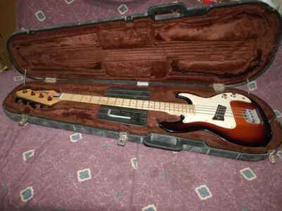 Vintage circa 1982 Peavey T-20 electric bass guitar