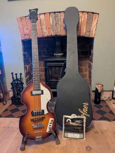 Hofner Ignition SE Violin Bass, Pyramid Flat wounds, Hofner Case, Teacup Knobs