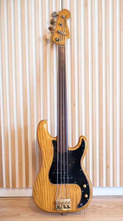 Fender Precision Bass Fretles 1979