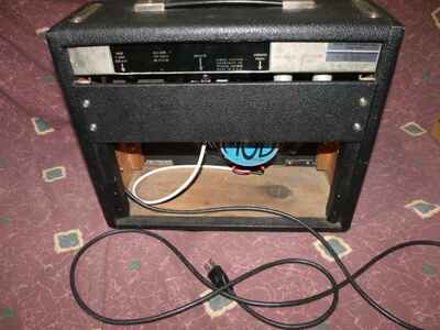Vintage 1966 Fender Blackface Vibro-Champ Amp w / 10" Jensen speaker Clean!