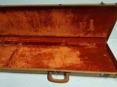 1958 FENDER DUO SONIC  /  MUSICMASTER CASE - made in USA