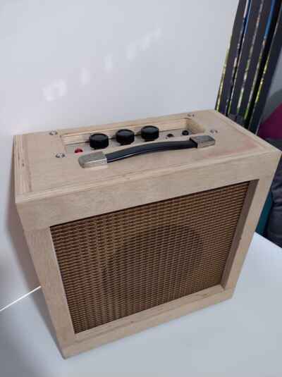 Fenton Weill Hornet guitar amp (sort of) based on Fender champ