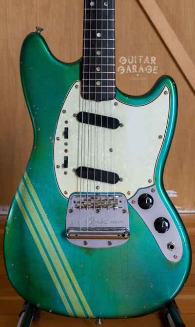1971 Fender USA Mustang Ocean Turquoise nitro refin vintage guitar with hardcase