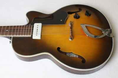 1959 GUILD M-65 FRESHMAN Thinline Electric Archtop Guitar, w / Case, FRANZ Pickup!