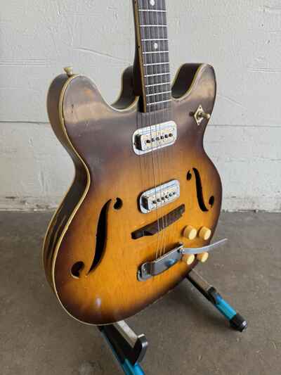 Barclay Harmony H74-3 Meteor Semi Hollowbody Vintage Guitar USA 1967 W Case