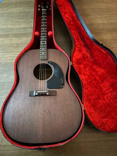 Vintage Rare Gibson TG-0 four string tenor acoustic guitar from 1960, small LG-0