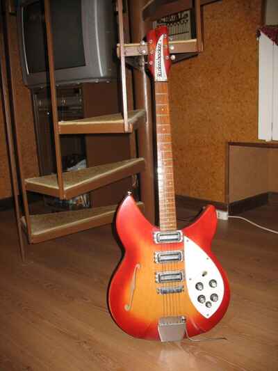 Chitarra elettrica Rickembacker mod. ROSE MORRIS del 1966 rarità