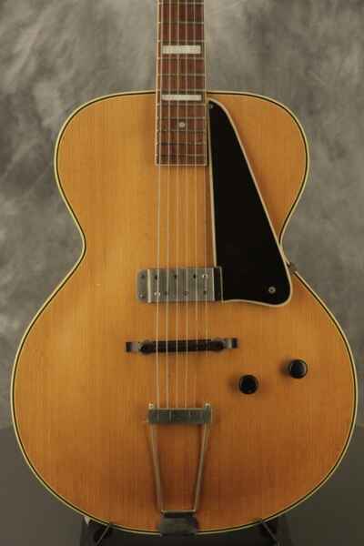 early 1940s National New Yorker electric archtop BLONDE
