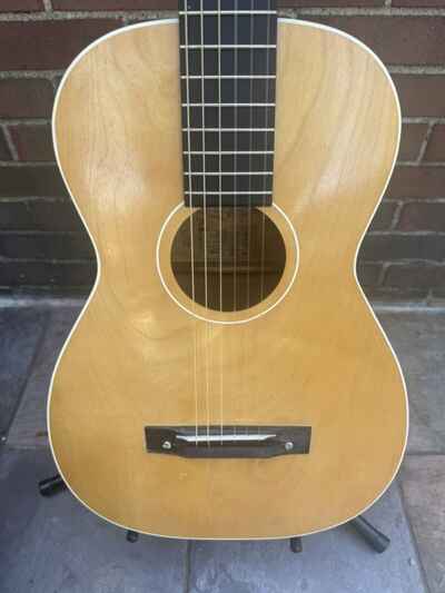 1960??s Vintage Harmony H910 Classical Acoustic Guitar Natural-Simply Gorgeous!