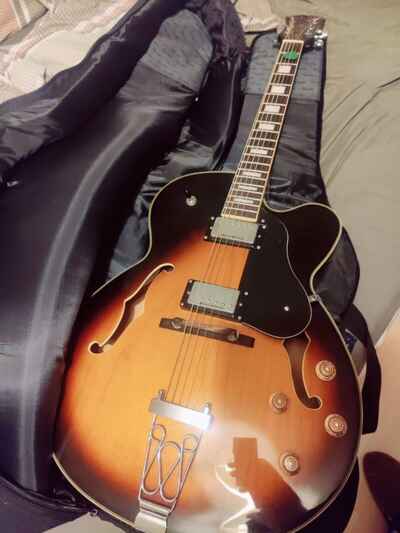 Aria Pro 2 TA70 Semi-acoustic guitar
