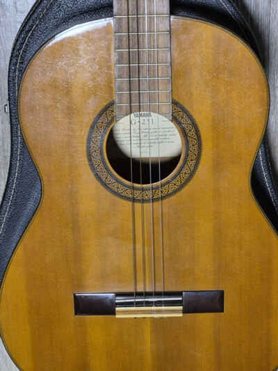 Rare Yamaha G-231 classical guitar 1980s ASIA in very good condition case pic