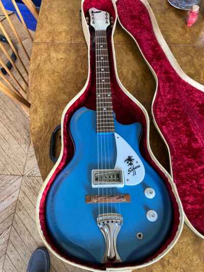 Supro Vintage 1960??s Sahara Guitar blue