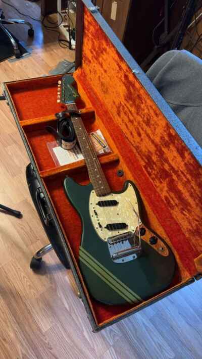 Fender Mustang 1969 Competition Burgundy Faded To Sherwood Green Kurt Cobain