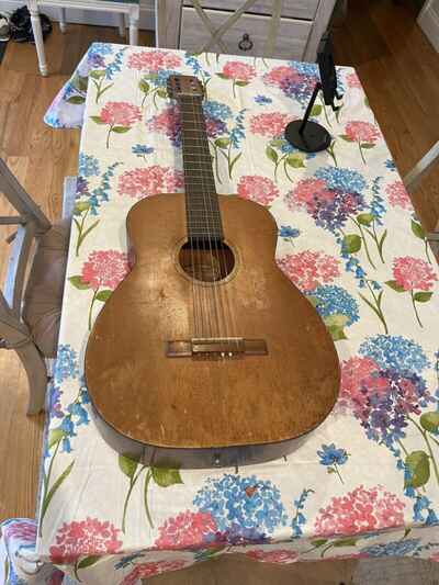 1960??s Silvertone Classical Guitar (Project)