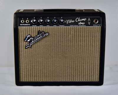 1966 Fender Blackface Vibro Champ Exceptionally Fine Original Oxford Blue Molded