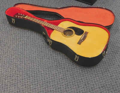 Vintage 1980s Cahuenga WJ-127 Dreadnought Acoustic Guitar w /  Case! VERY NICE!!!