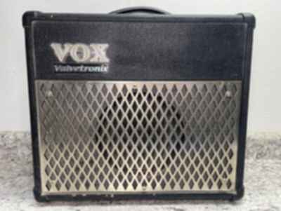Vox Valvetronix AD15VT Modeling Combo Guitar Multi-Effect Amp