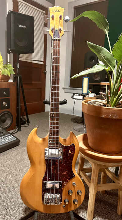 Vintage Aria A-1910 SG 4 String Bass Made in Japan - Flatwounds