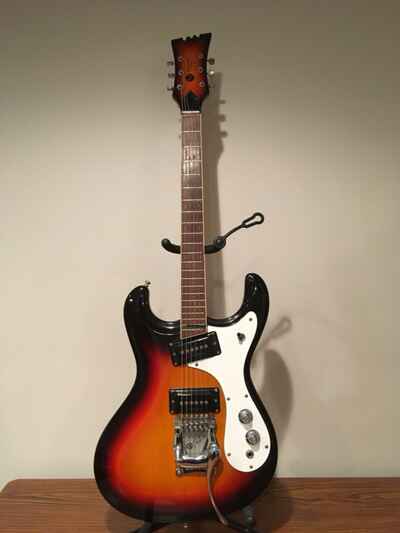 Vintage Mosrite Mach 1 Guitar Sunburst w / Original Case Strap 1970 Ventures