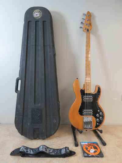 1981 Peavey T-40 Electric Bass Guitar w /  Original Case - Made in USA - Vintage