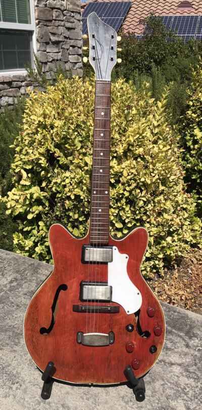 Vintage 1960??s Supro Clermont Electric Guitar Project