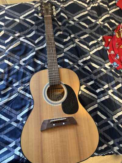 First Act 222 Acoustic Guitar Strings Inspired by Adam Levine