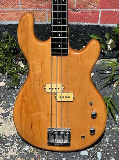 1980 Kramer DMZ4001 Bass a very early 100% original clean example ready to enjoy