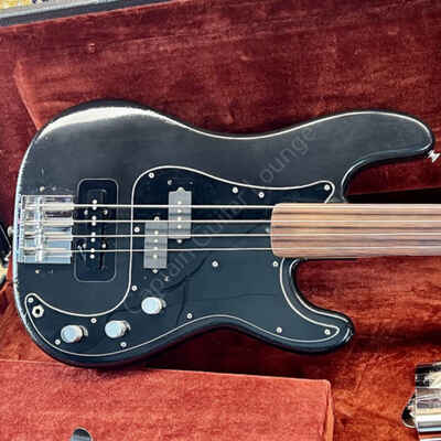 1979 Fender - Precision Bass Fretless + Jazzbass Pickup - ID 2949