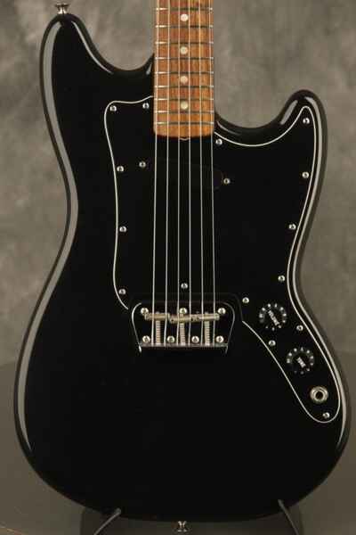 1979 Fender Musicmaster BLACK