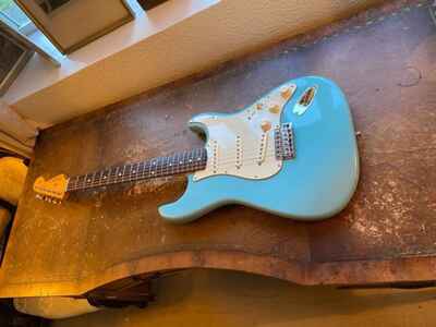 Fender American Vintage Strat 1962. FSR. Tropical Turquoise.