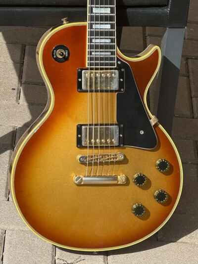 1981 Gibson Les Paul Custom ultra rare Goldburst (aka Harvest Gold) its Minty.