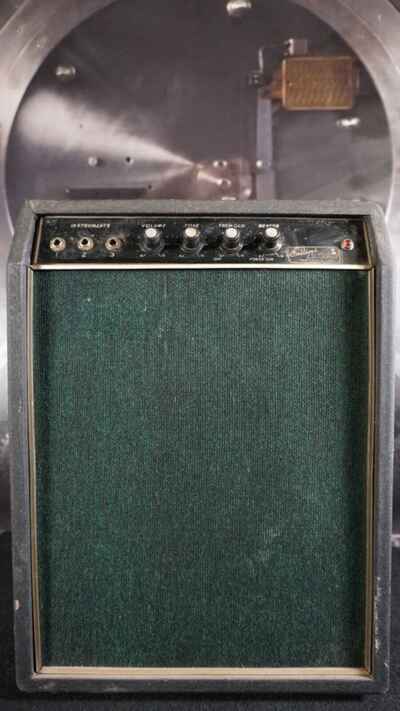 Tempo (Univox / Teisco) Tremolo & Reverb Japan Solid State Combo Amp