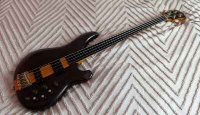 Ibanez Musician MC940 DS Dark Stain Fretless Sting 1984