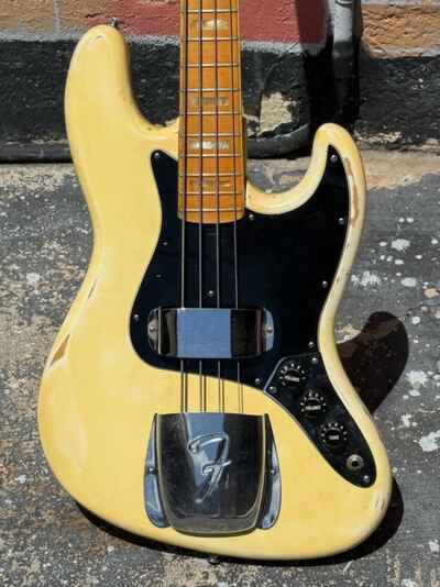 1977 Fender Jazz Bass cool 48 year old Olympic White Maple Neck ready to enjoy.