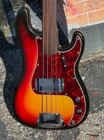 1972 Fender Precision Fretless Bass the newest one extant 1 of a kind & Minty !