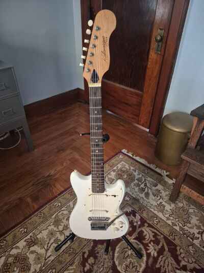 1960s KALAMAZOO / GIBSON MADE KG2A ELECTRIC GUITAR W ORIG CASE