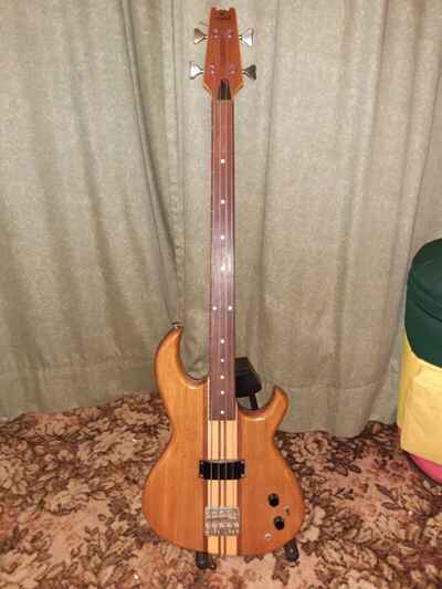 Aria Pro II Vintage Fretless Bass SB600 1980 with custom hard case
