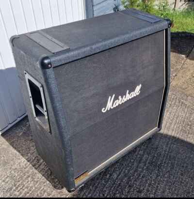 Marshall JCM 900 LEAD-1960 4x12 " speaker cabinet