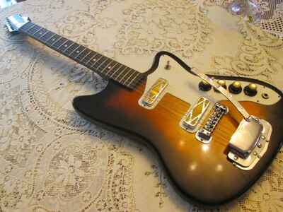 Silvertone Harmony Bobkat 1960s Gold PEARL Goldburst Guitar
