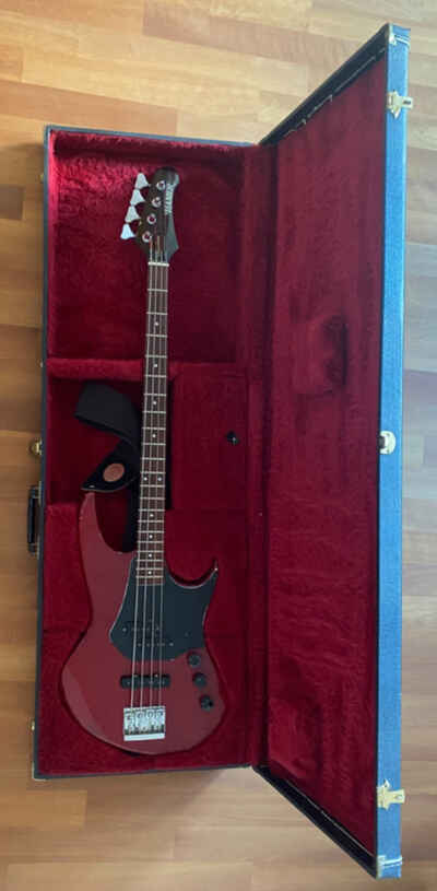 Hamer 4 String Cruise Bass US 1982