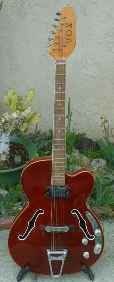 1967-68 Vox Bossman Hollowbody Electric Guitar Cherry Red w /  Original Case V265