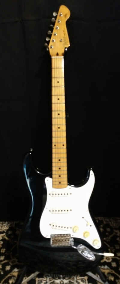 Tokai TST-56 Stratocaster  /  Vintage 1984  /  Black  /  Original  /  Original Case