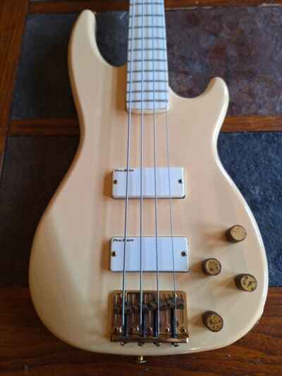 Greco Guitar Device w / Spirit Energy bass active MIJ 