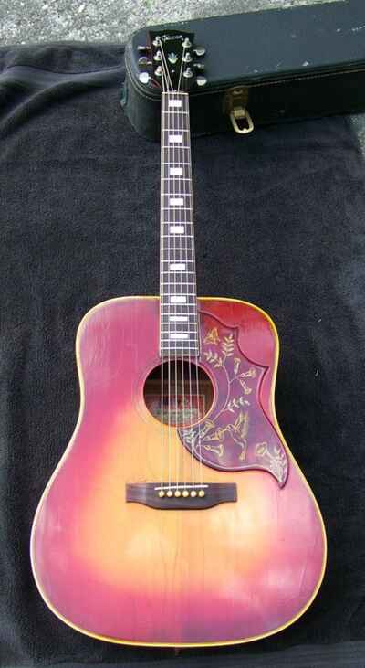 Vintage 50 yr. Old Gibson Cherry Sunburst Hummingbird Custom 1974 with Case