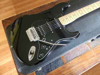 Fender Contemporary strat HSS vintage MIJ w / hsc 1984-87 - blk